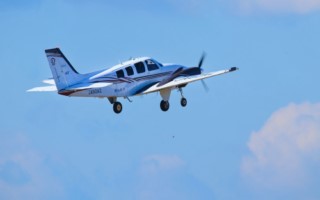 Beechcraft Baron 58 [320x200]